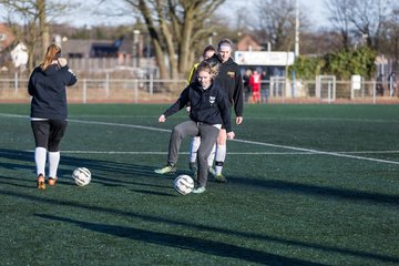 Bild 28 - Frauen SG Holstein Sued - SV Gruenweiss-Siebenbaeumen : Ergebnis: 0:2